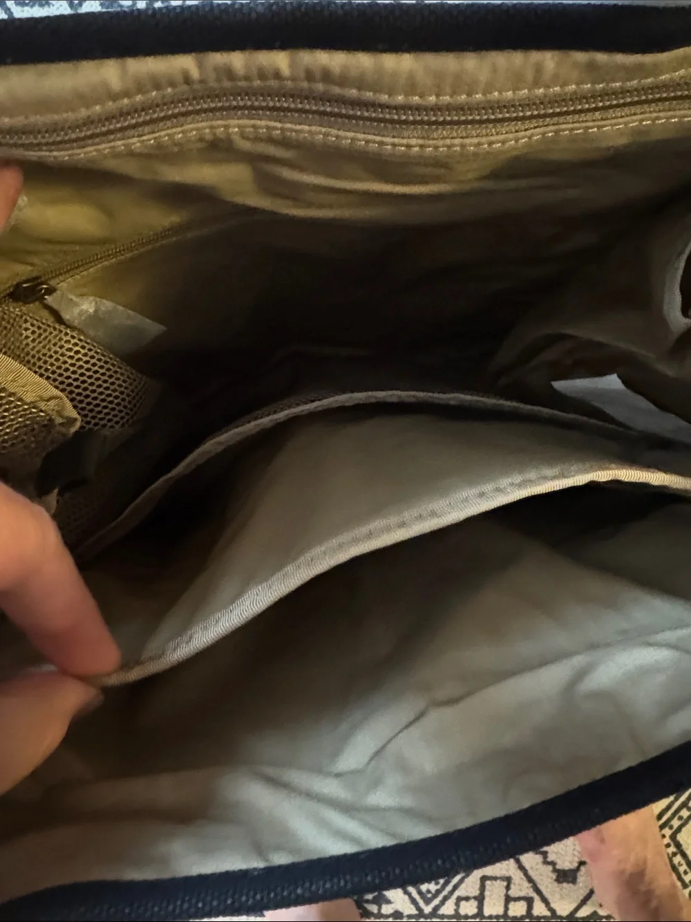 L.L. Bean Stonington Unisex Black Canvas Laptop Shoulder Bag NWT